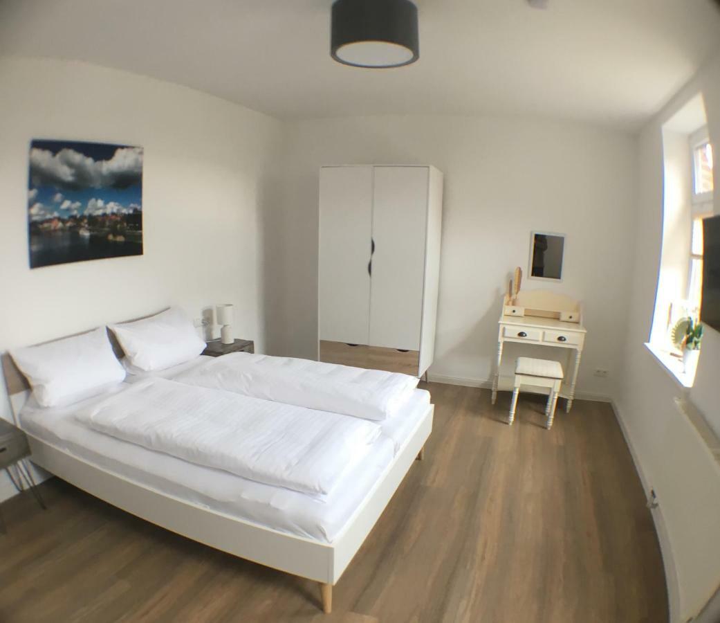 Das Bilderbuchcafe - Ferien - Apartment No 3 - Markt 7 Havelberg Εξωτερικό φωτογραφία